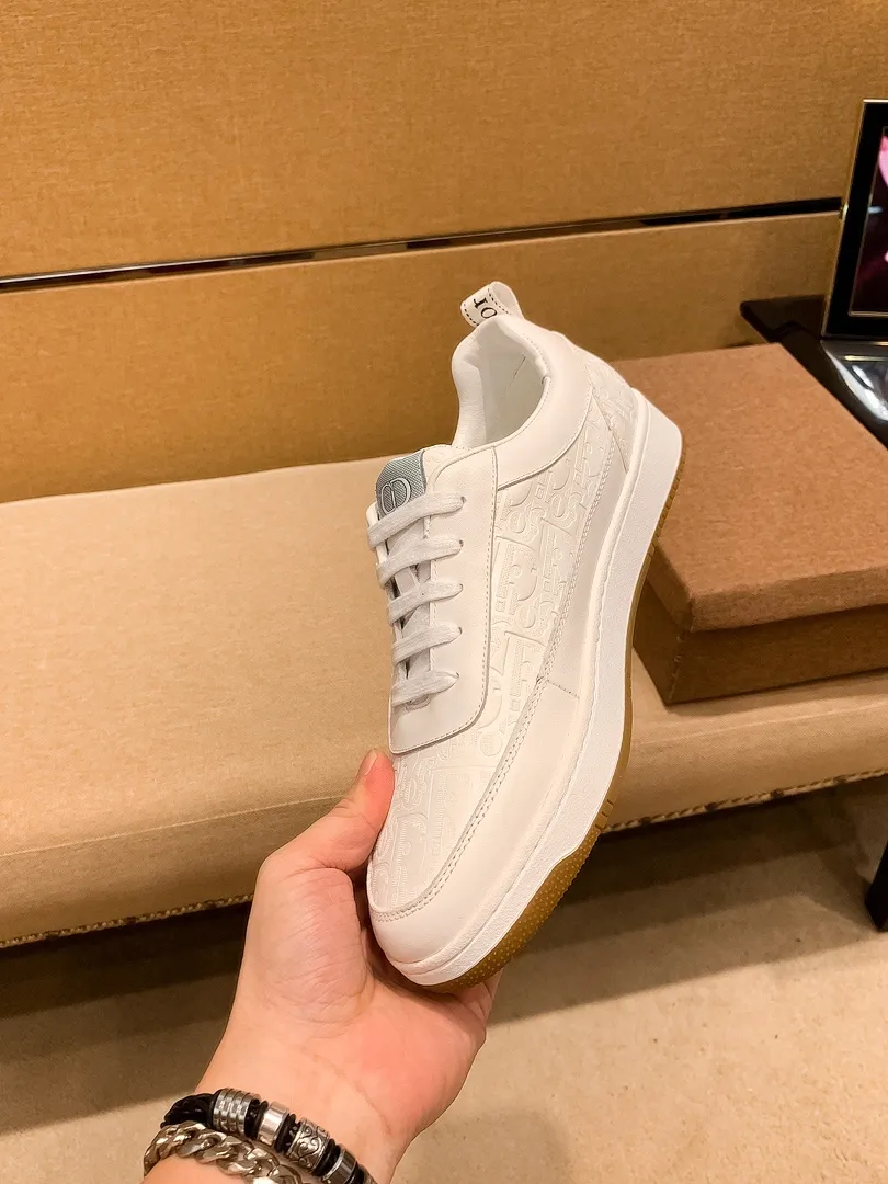 Men's shoes💰 420💰 [Dior] high-end men's shoes brand official website 1:1 latest masterpiece: the upper is made of Italian imported first-layer cowhide with a comfortable and breathable lining ➕original non-slip and wear-resistant outsole🔥, making walking more convenient and comfortable! An exclusive new model, a stunning work, a beautiful 1:1 replica [color] compared to the official quality! Create a fashionable personality to set off your uniqueness! A must-have for trendy men! Classic🔥Size: 38-44 Color: 🔥Multiple colors available🔥.